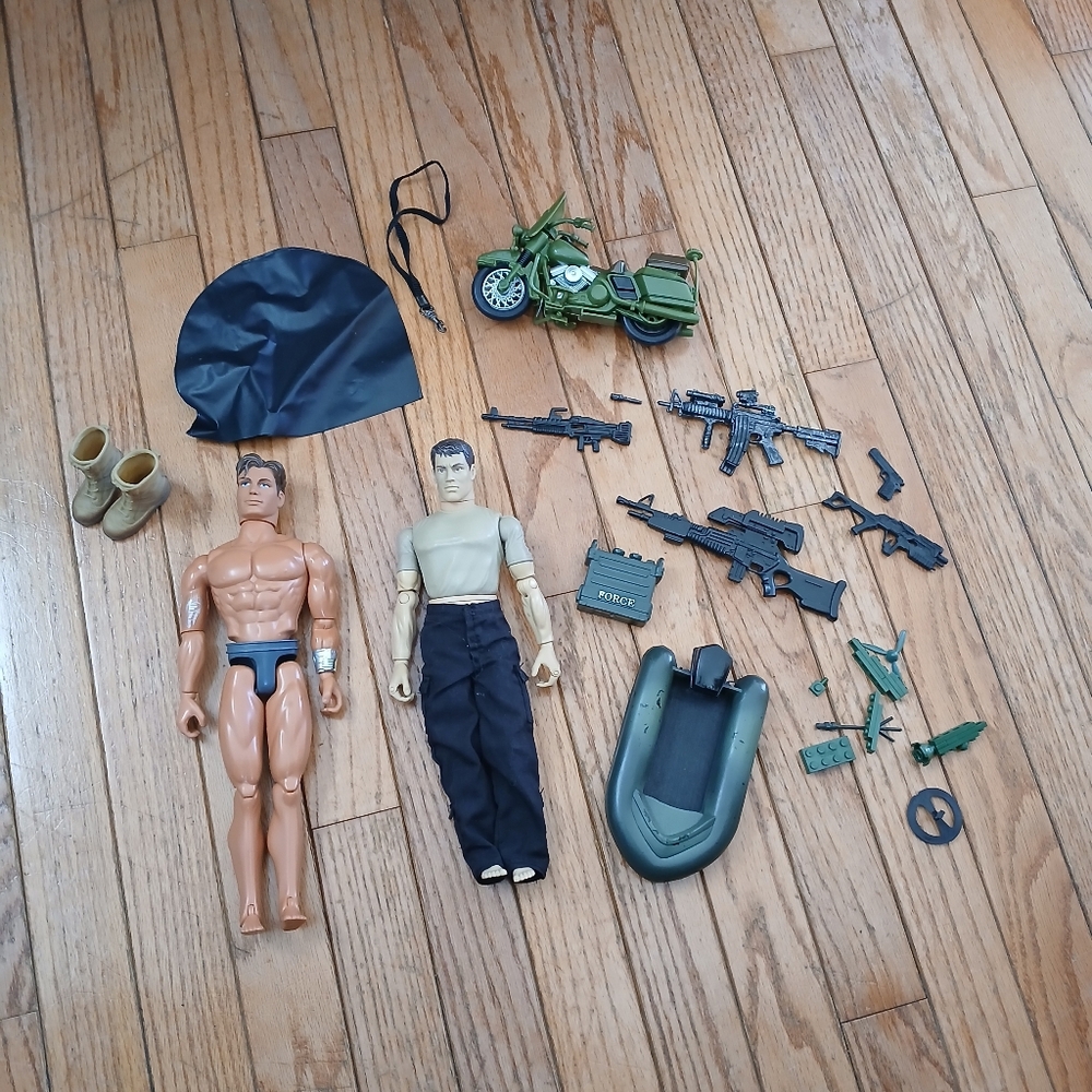 GI JOE Action Figure Lot With Dolls Boots & More Army Toy Accesories